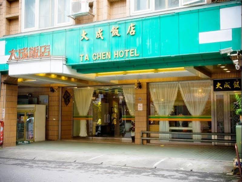 Day Chen Hotel Yilan Exterior photo