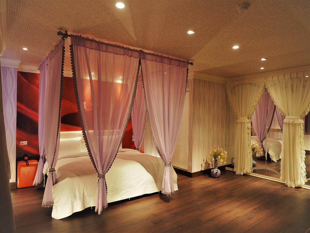 Day Chen Hotel Yilan Exterior photo